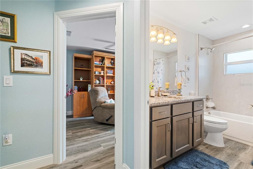 待售: $925,000 (3 贝兹, 2 浴室, 1809 平方英尺)