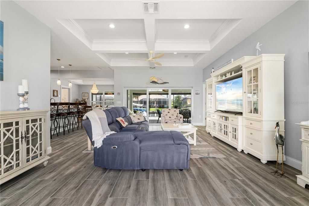 待售: $925,000 (3 贝兹, 2 浴室, 1809 平方英尺)