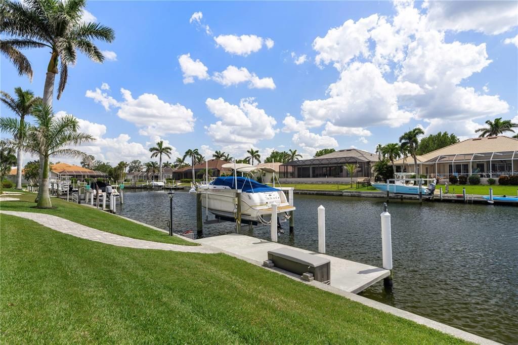 待售: $925,000 (3 贝兹, 2 浴室, 1809 平方英尺)