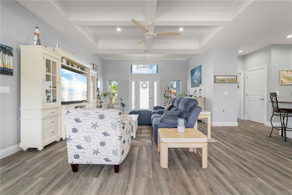 待售: $925,000 (3 贝兹, 2 浴室, 1809 平方英尺)