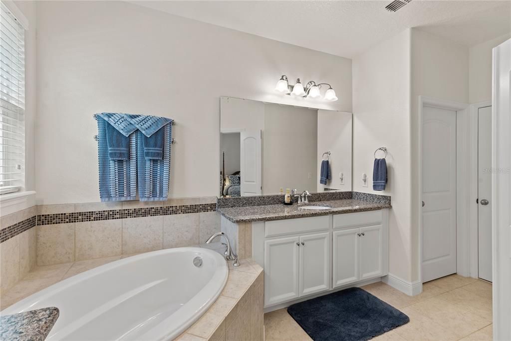 Active With Contract: $575,000 (3 beds, 2 baths, 2340 Square Feet)