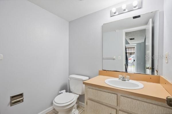 合同活跃: $499,900 (6 贝兹, 0 浴室, 3600 平方英尺)