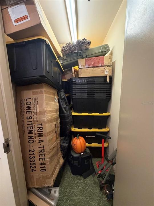 Active With Contract: $1,129,000 (3 beds, 3 baths, 2615 Square Feet)