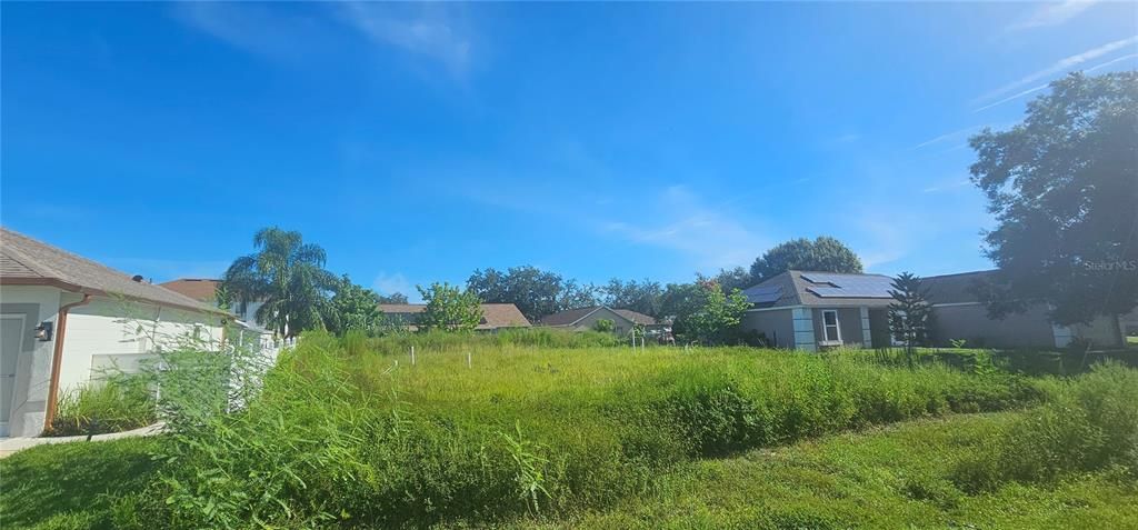 待售: $75,000 (0.18 acres)