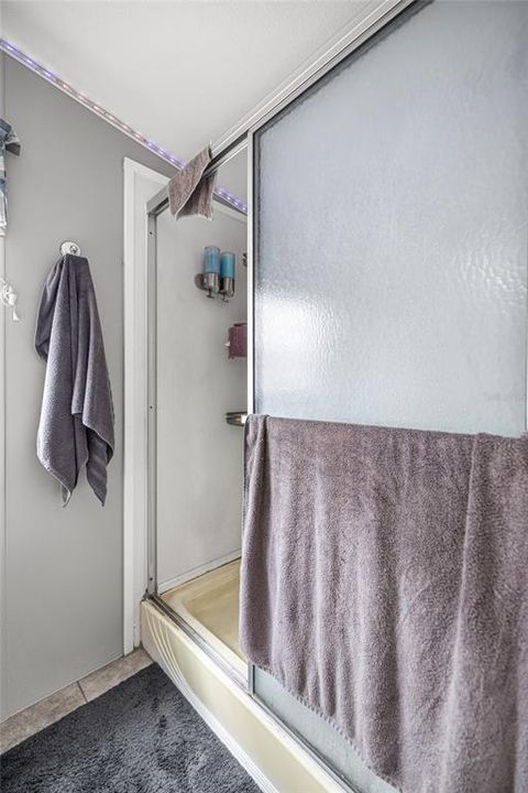 Activo con contrato: $193,500 (3 camas, 2 baños, 1440 Pies cuadrados)