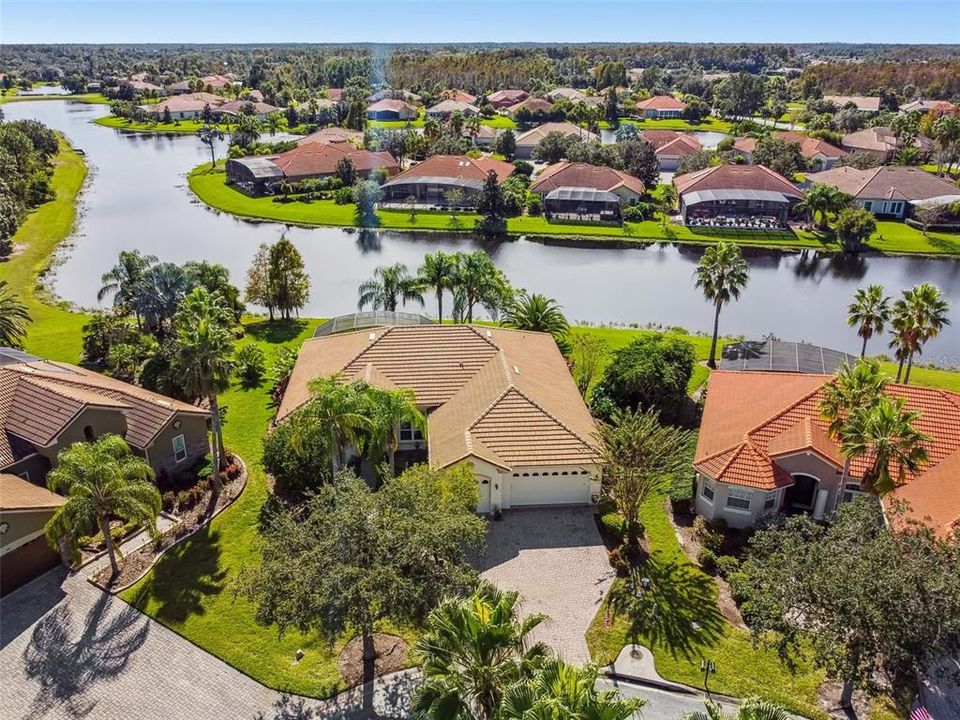 For Sale: $549,000 (3 beds, 2 baths, 2509 Square Feet)