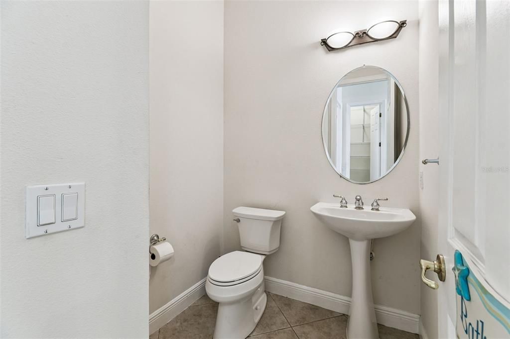 For Sale: $549,000 (3 beds, 2 baths, 2509 Square Feet)