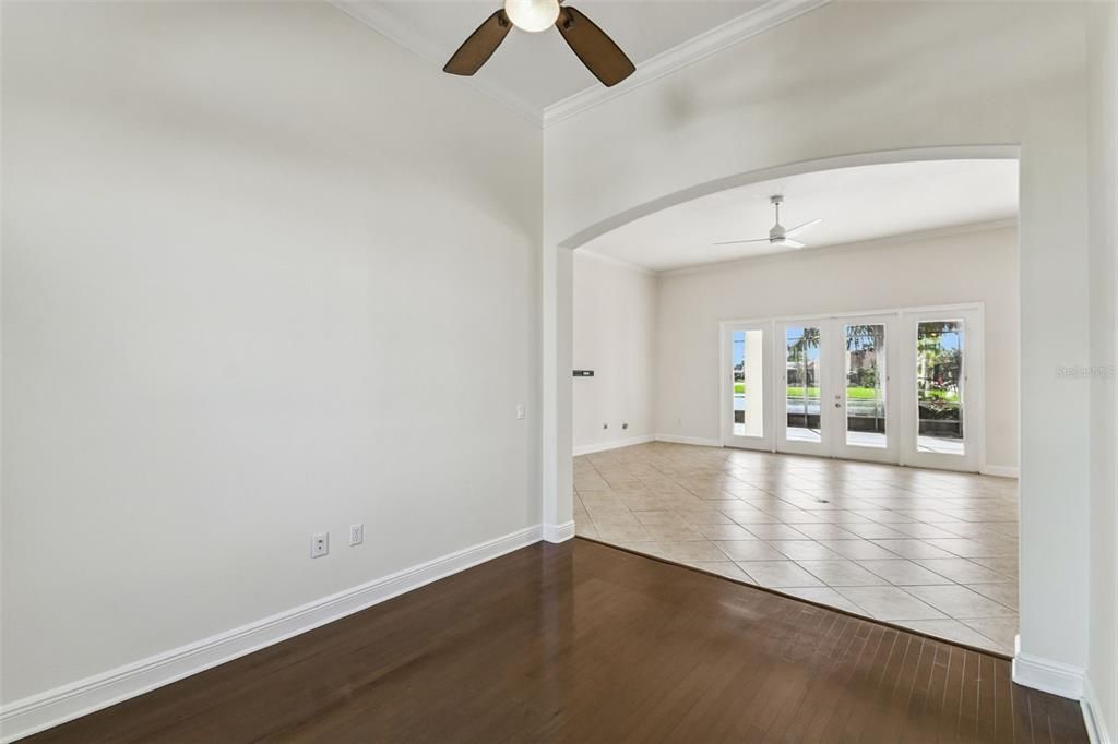 For Sale: $549,000 (3 beds, 2 baths, 2509 Square Feet)