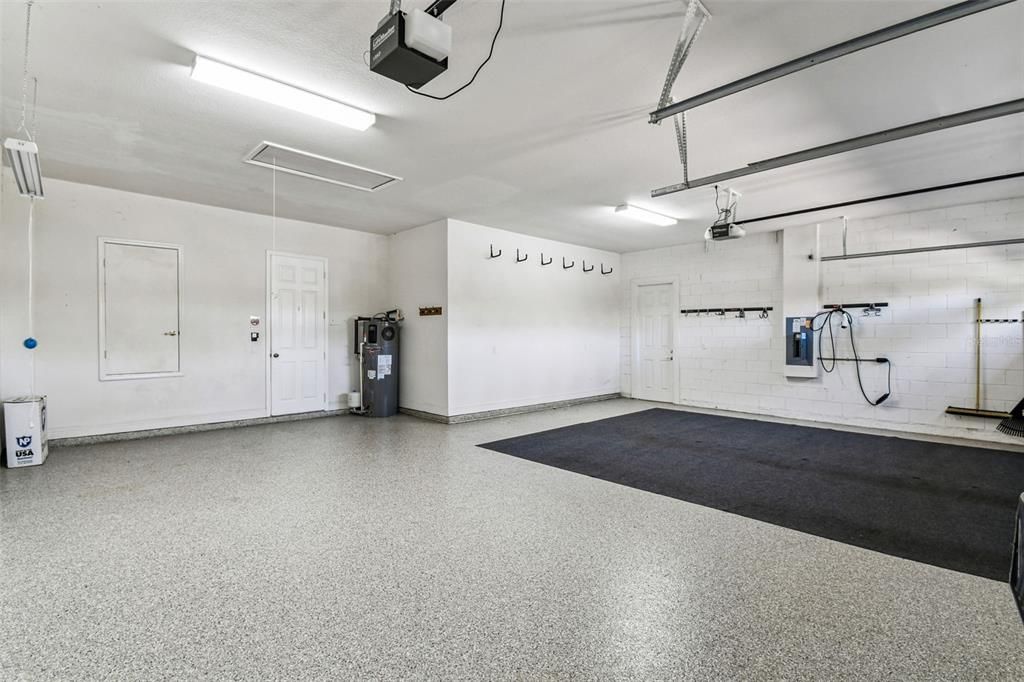 For Sale: $549,000 (3 beds, 2 baths, 2509 Square Feet)