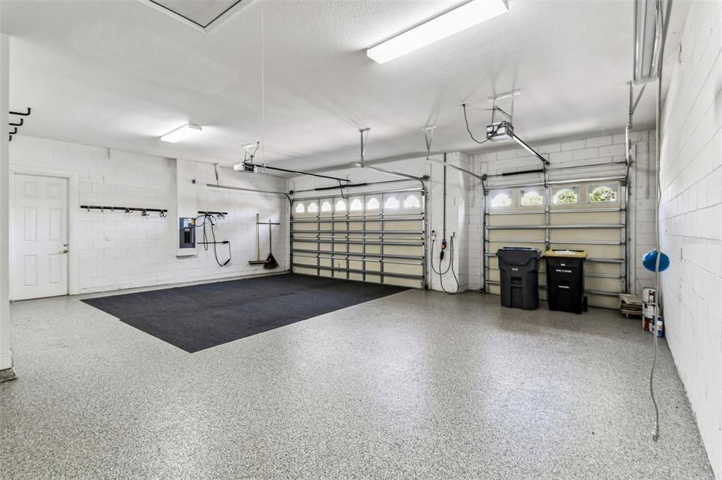 For Sale: $549,000 (3 beds, 2 baths, 2509 Square Feet)