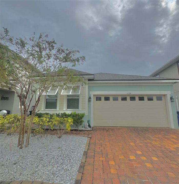 Recently Rented: $2,600 (4 beds, 2 baths, 1706 Square Feet)