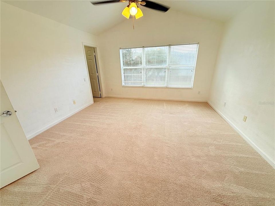 В аренду: $2,300 (3 спален, 2 ванн, 1720 Квадратных фут)