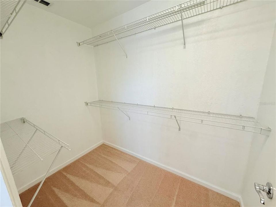 В аренду: $2,300 (3 спален, 2 ванн, 1720 Квадратных фут)