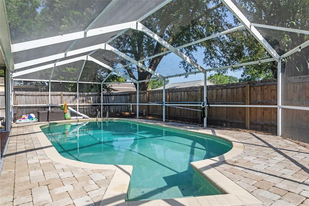 Под контрактом: $395,000 (3 спален, 3 ванн, 1268 Квадратных фут)