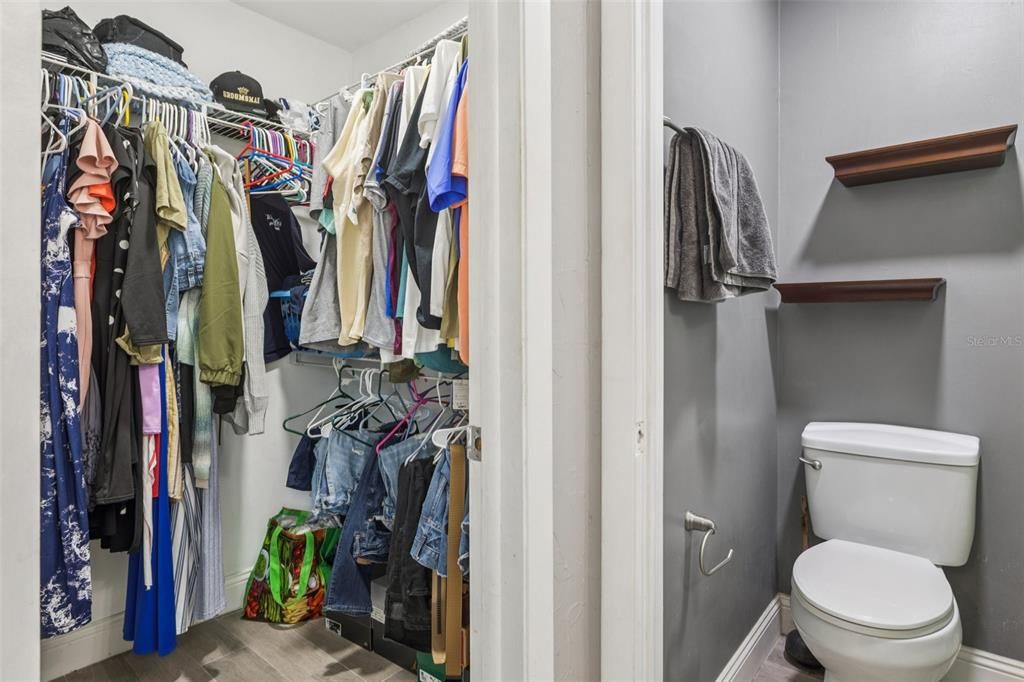 Под контрактом: $395,000 (3 спален, 3 ванн, 1268 Квадратных фут)