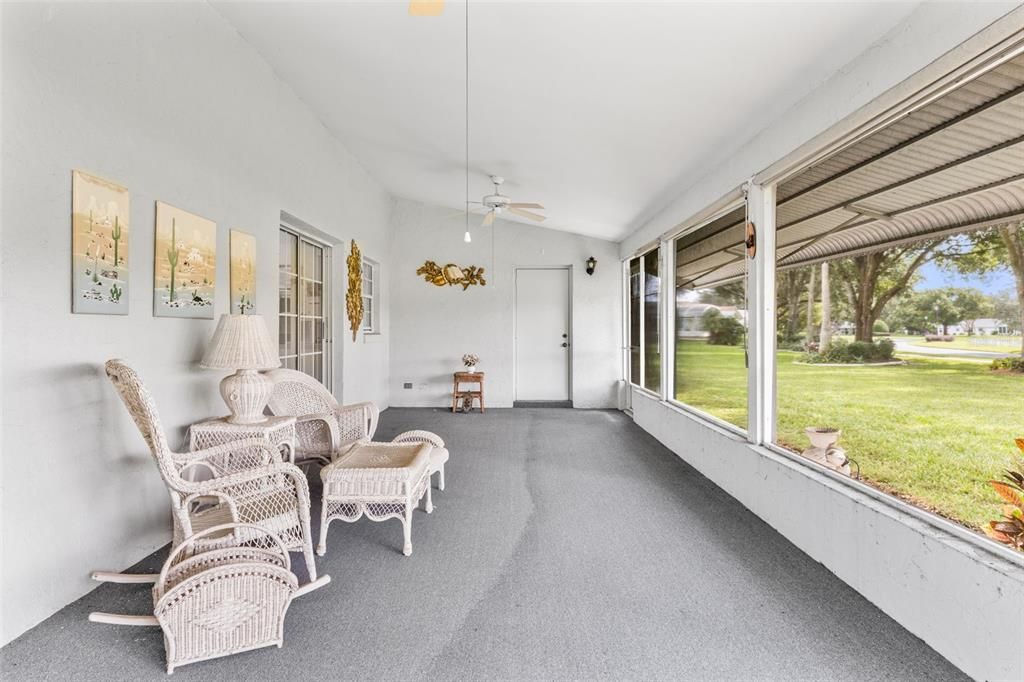 На продажу: $279,900 (3 спален, 2 ванн, 1919 Квадратных фут)