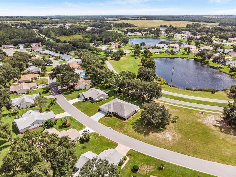 На продажу: $279,900 (3 спален, 2 ванн, 1919 Квадратных фут)