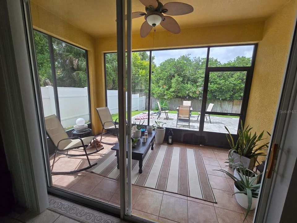 合同活跃: $515,000 (4 贝兹, 3 浴室, 2117 平方英尺)