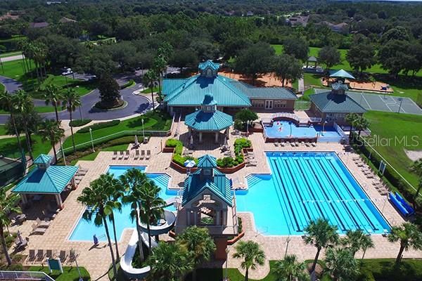 For Sale: $240,000 (2 beds, 1 baths, 1272 Square Feet)