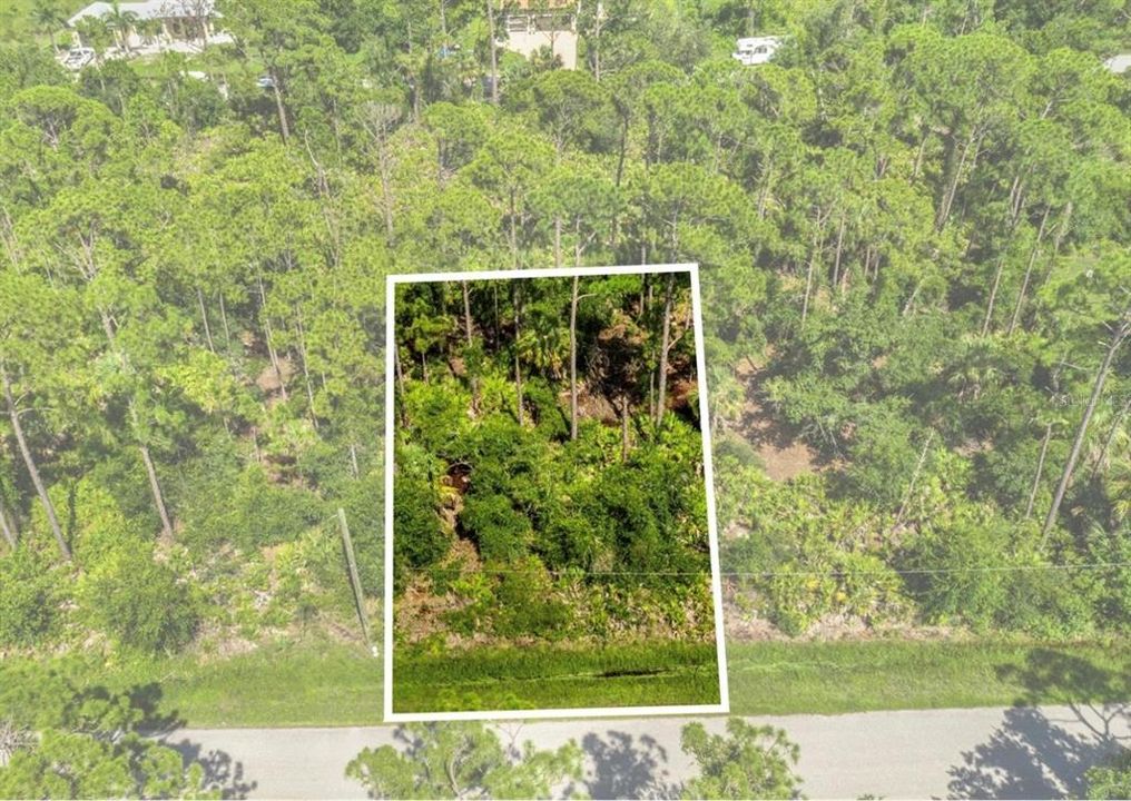 На продажу: $22,500 (0.23 acres)