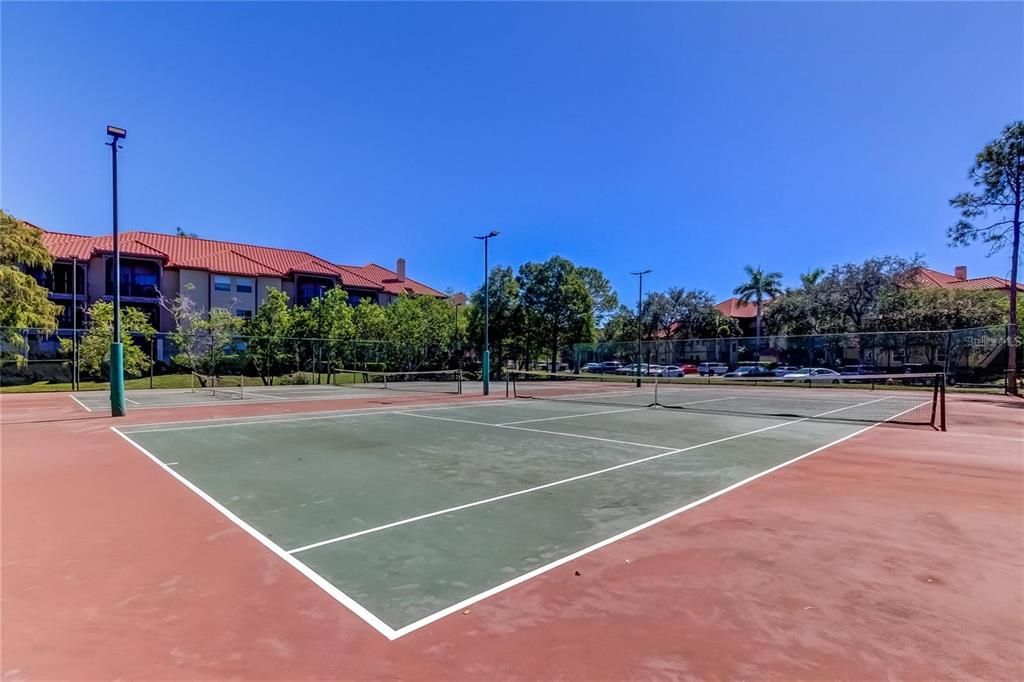 出租: $3,700 (2 贝兹, 2 浴室, 1075 平方英尺)