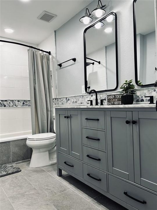 出租: $3,700 (2 贝兹, 2 浴室, 1075 平方英尺)