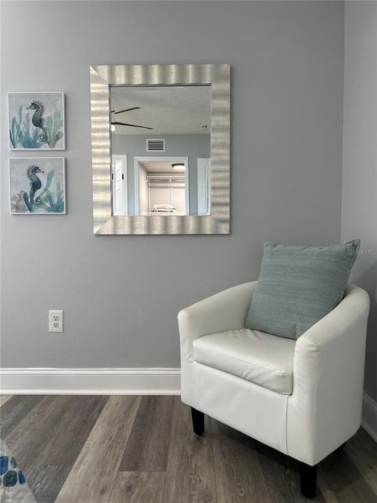 出租: $3,700 (2 贝兹, 2 浴室, 1075 平方英尺)