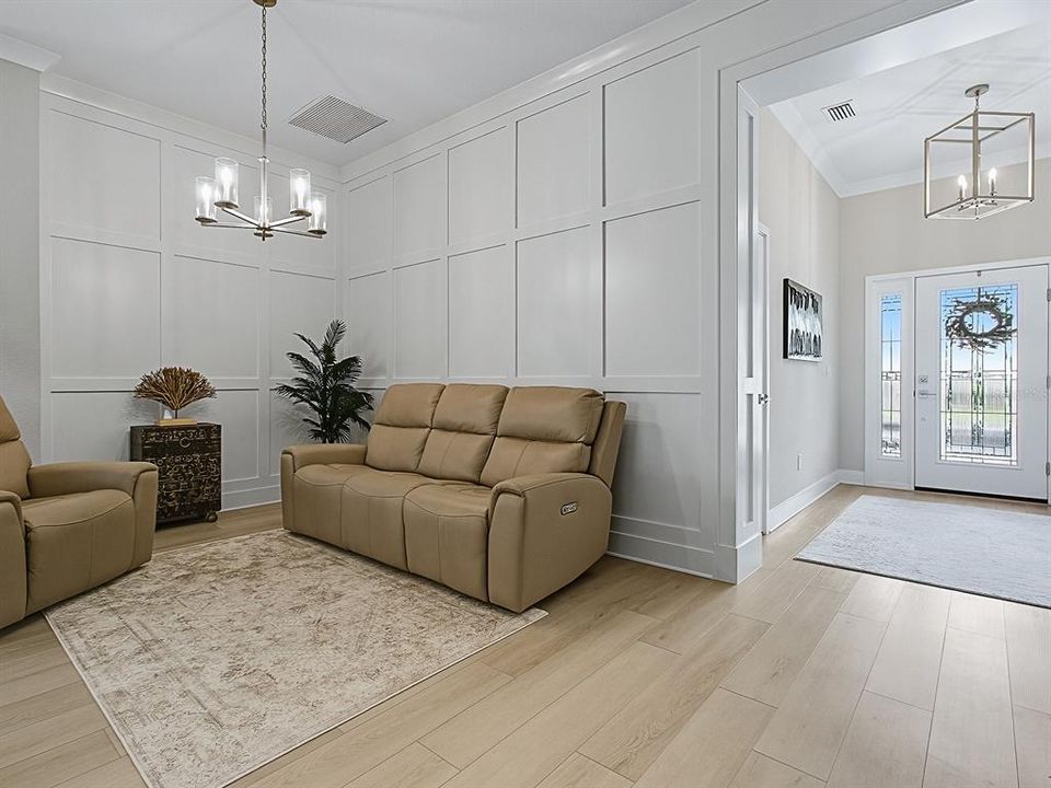 En Venta: $905,900 (3 camas, 2 baños, 2335 Pies cuadrados)