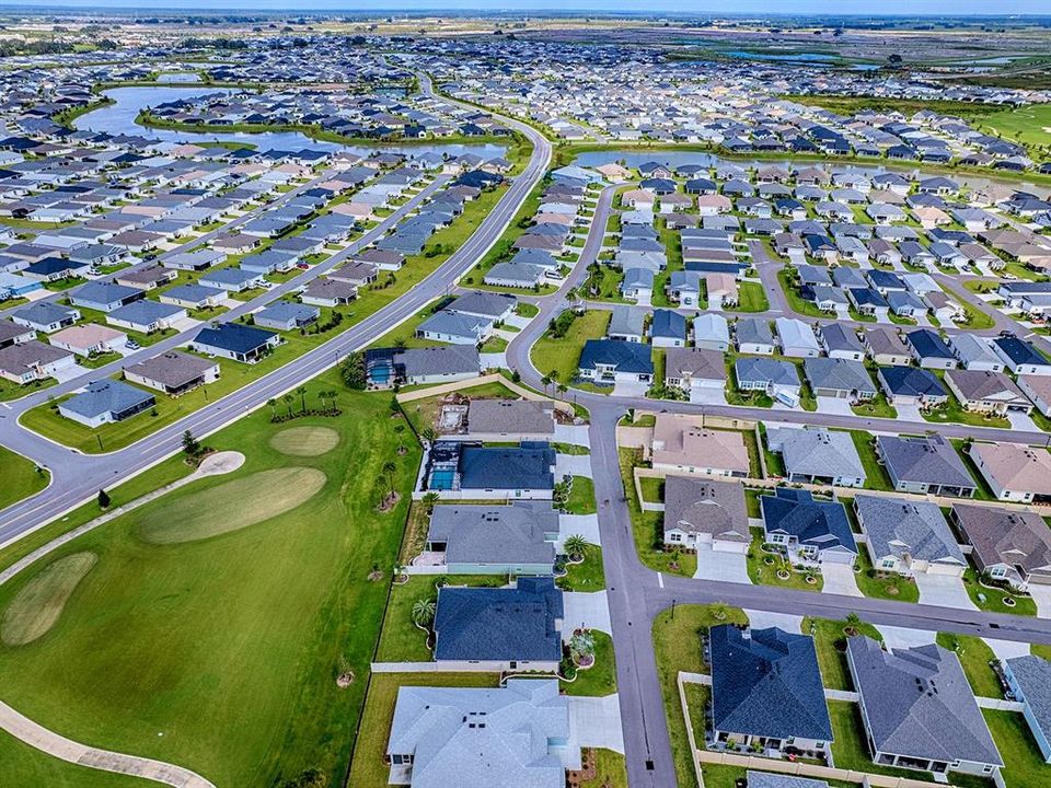 En Venta: $905,900 (3 camas, 2 baños, 2335 Pies cuadrados)