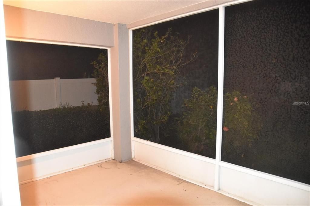 合同活跃: $3,000 (3 贝兹, 2 浴室, 1600 平方英尺)