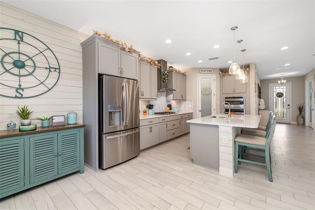 На продажу: $769,999 (5 спален, 3 ванн, 3373 Квадратных фут)