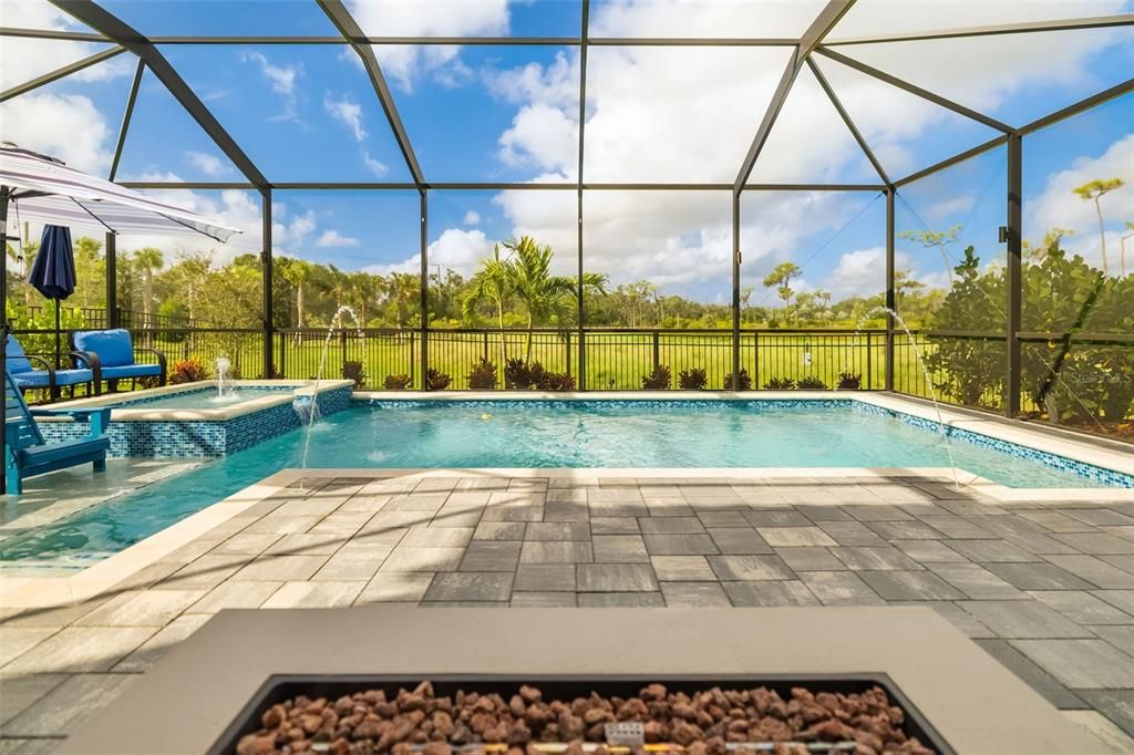 На продажу: $769,999 (5 спален, 3 ванн, 3373 Квадратных фут)