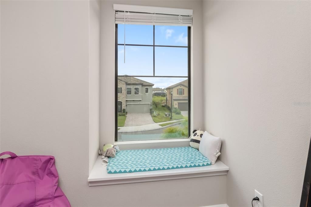 На продажу: $769,999 (5 спален, 3 ванн, 3373 Квадратных фут)