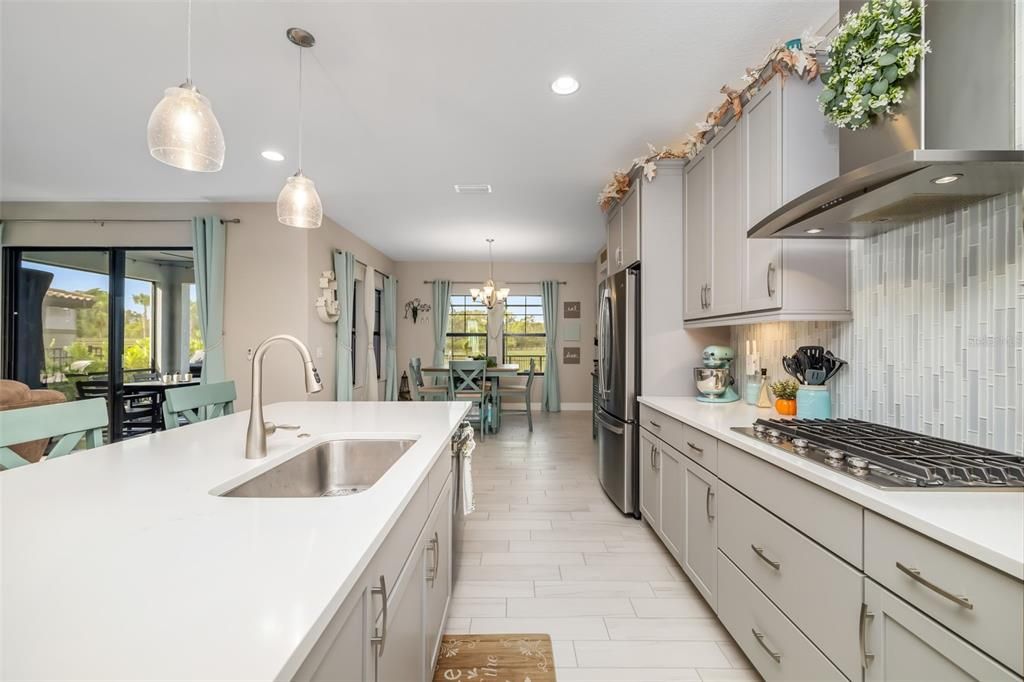 На продажу: $769,999 (5 спален, 3 ванн, 3373 Квадратных фут)