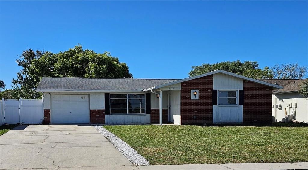 Vendido Recientemente: $180,000 (2 camas, 2 baños, 1032 Pies cuadrados)