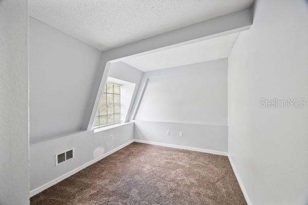 Activo con contrato: $499,900 (6 camas, 0 baños, 3600 Pies cuadrados)