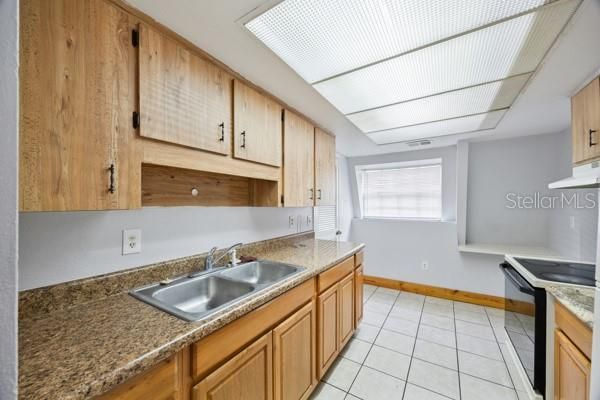 Activo con contrato: $499,900 (6 camas, 0 baños, 3600 Pies cuadrados)