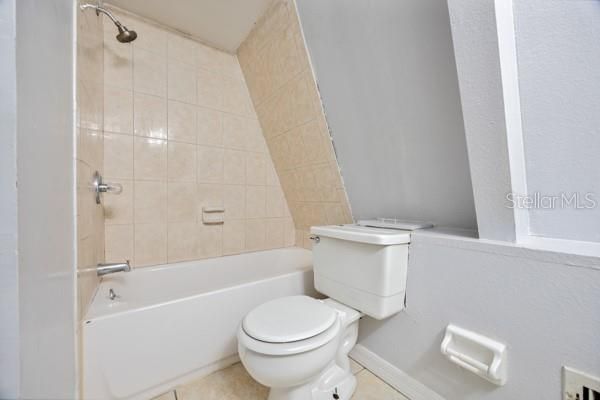 Activo con contrato: $499,900 (6 camas, 0 baños, 3600 Pies cuadrados)