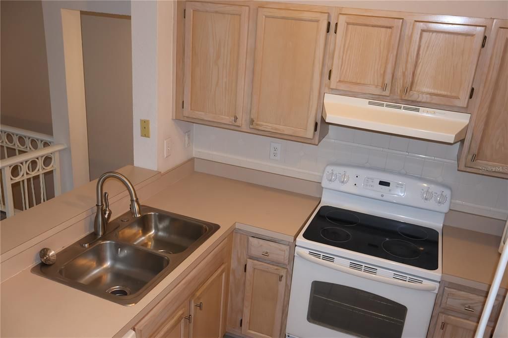 В аренду: $2,349 (1 спален, 1 ванн, 900 Квадратных фут)