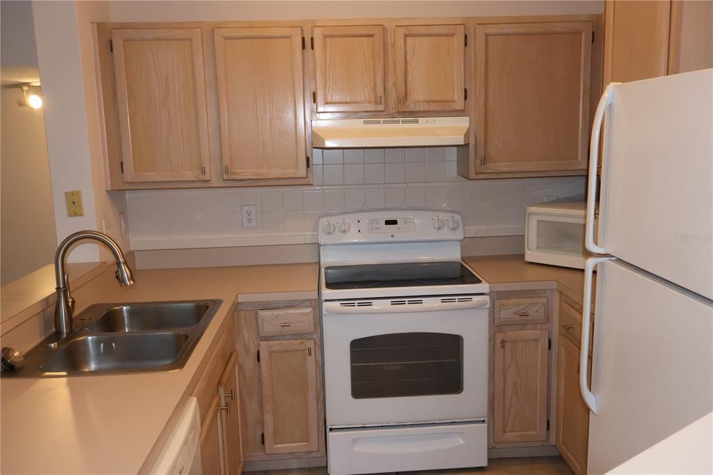 В аренду: $2,349 (1 спален, 1 ванн, 900 Квадратных фут)