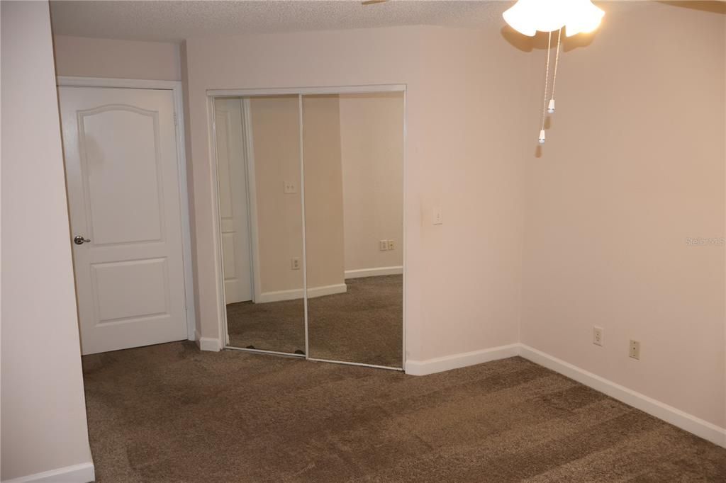 В аренду: $2,349 (1 спален, 1 ванн, 900 Квадратных фут)