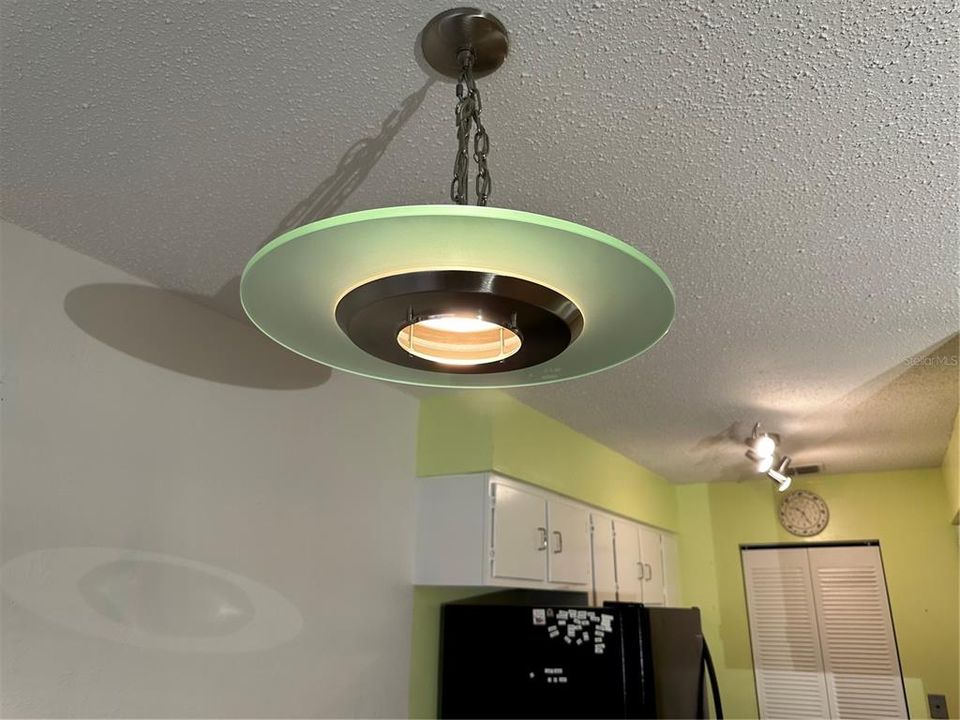 待售: $129,900 (2 贝兹, 2 浴室, 903 平方英尺)