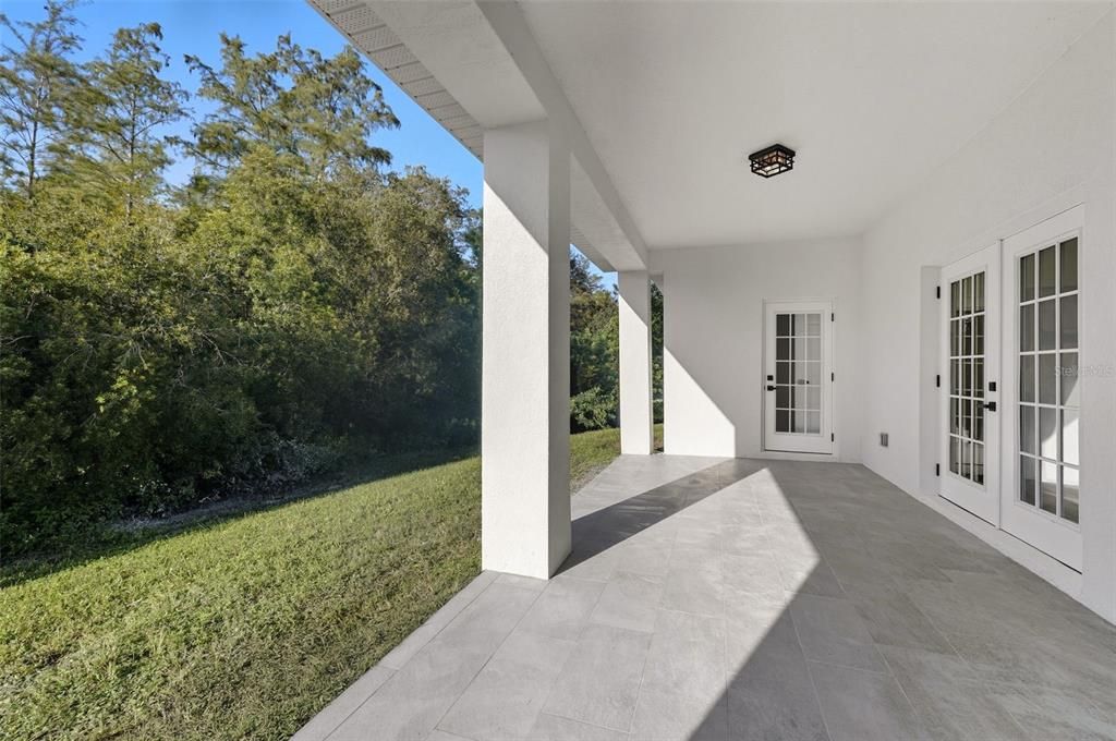 For Sale: $699,400 (5 beds, 3 baths, 2727 Square Feet)