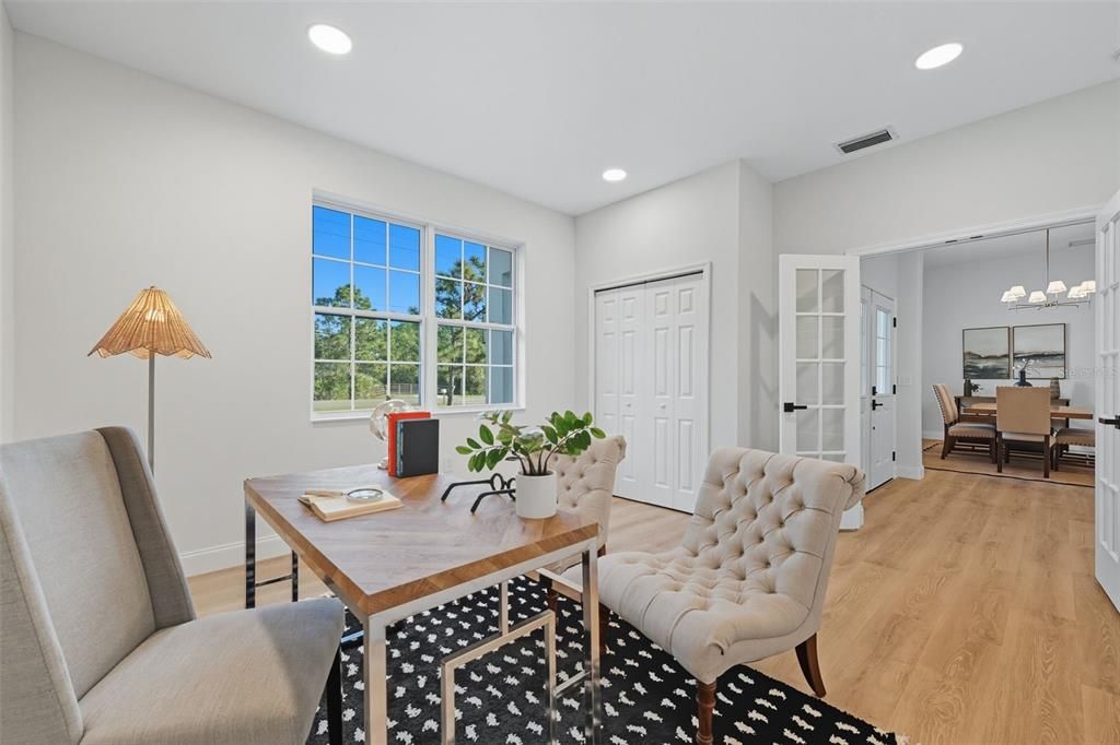 For Sale: $699,400 (5 beds, 3 baths, 2727 Square Feet)