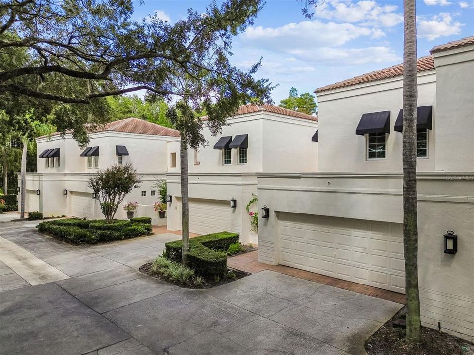 合同活跃: $849,990 (3 贝兹, 3 浴室, 2636 平方英尺)