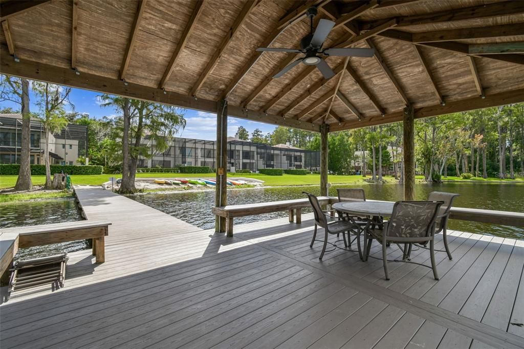 合同活跃: $849,990 (3 贝兹, 3 浴室, 2636 平方英尺)