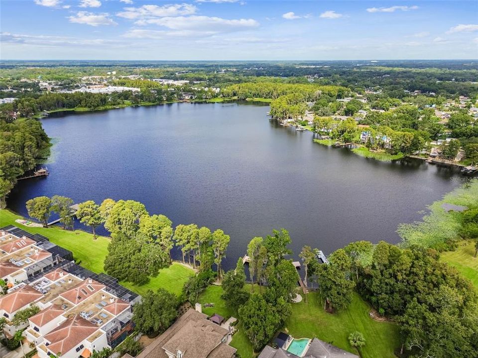 合同活跃: $849,990 (3 贝兹, 3 浴室, 2636 平方英尺)