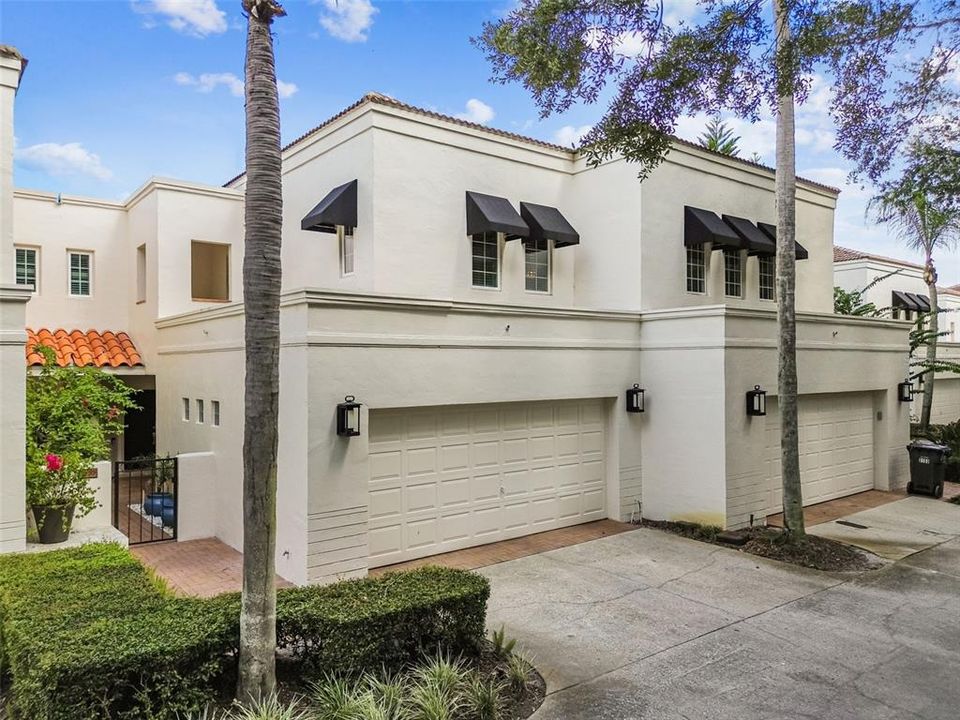 合同活跃: $849,990 (3 贝兹, 3 浴室, 2636 平方英尺)