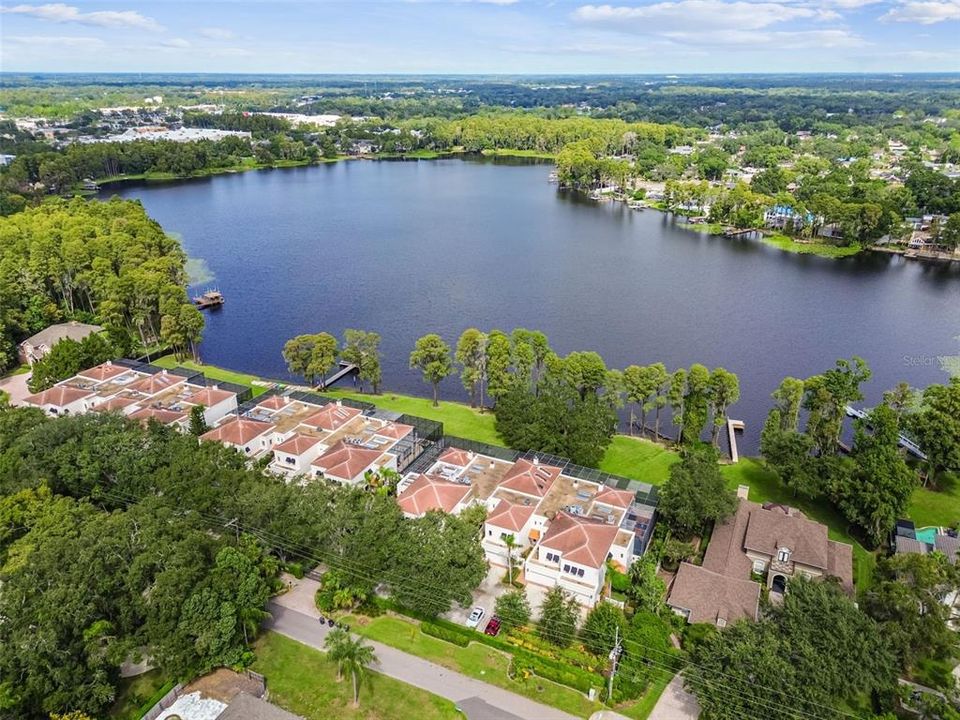 合同活跃: $849,990 (3 贝兹, 3 浴室, 2636 平方英尺)