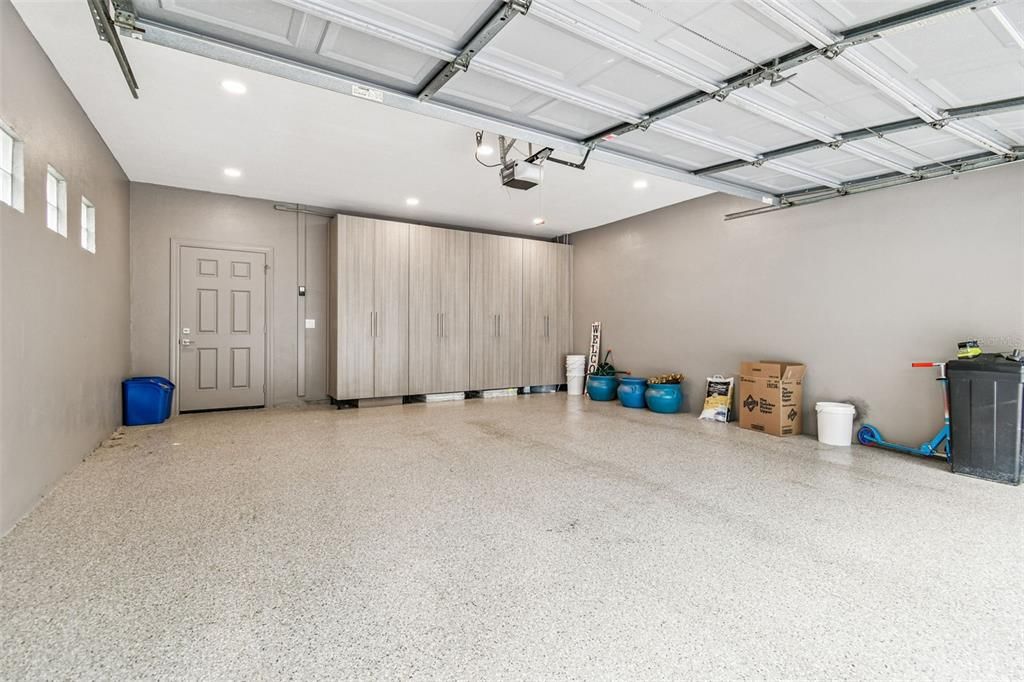 合同活跃: $849,990 (3 贝兹, 3 浴室, 2636 平方英尺)